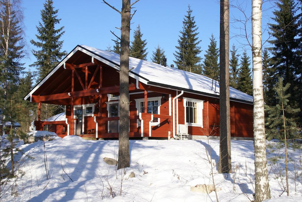 Kartanohotelli Satulinna Huvilat Hirvensalmi Rum bild